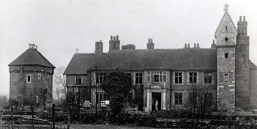 Antique Photograph of Southcote Manor - this version reprinted by © Reading Borough Libraries